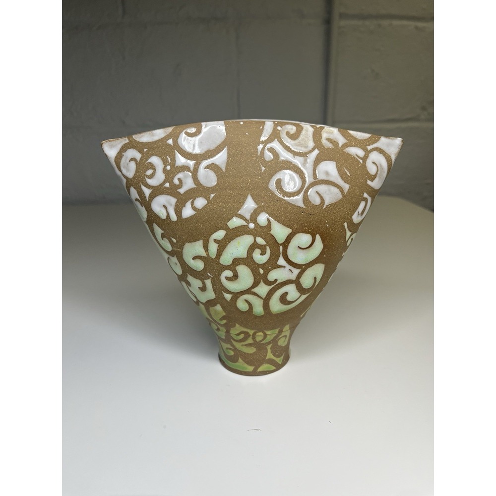 Liz Kinder Pinch Vase Philly Post Modern Abstract Studio Art Pottery Swirl Green - Picture 5 of 8